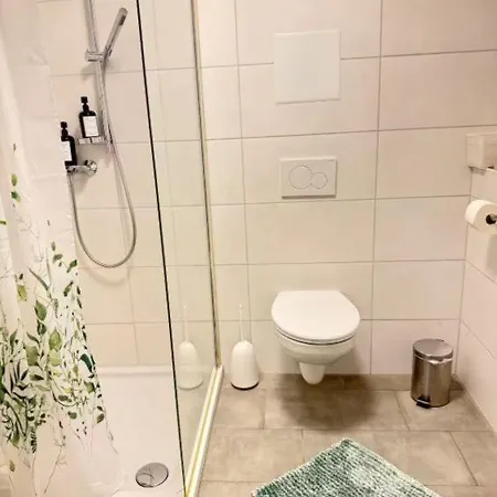 Close To Center App With Balcony With Haningchair Netflix And Self Check In Apartamento